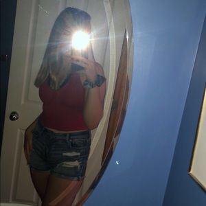 Meet your Posher, Falicia